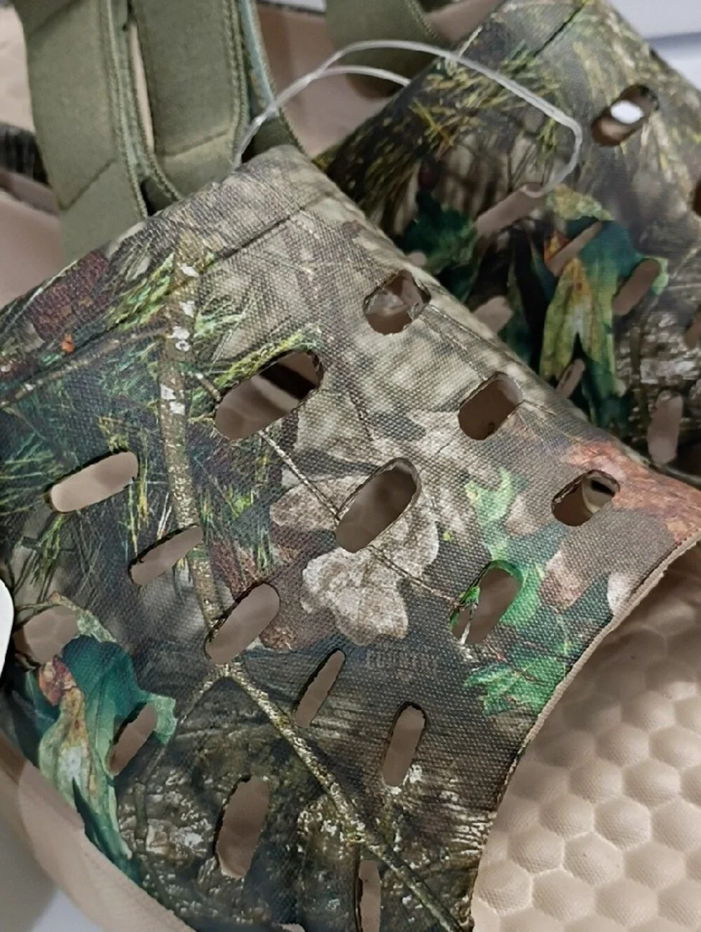 Mossy Oak Men's Camouflage Slip-On Sandals in Green and Tan Size 11 NWT